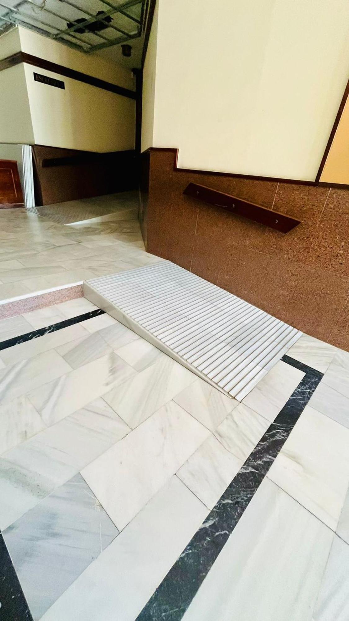 Apartment Atico En Yate Iv, Primera Linea Playa Fuengirola